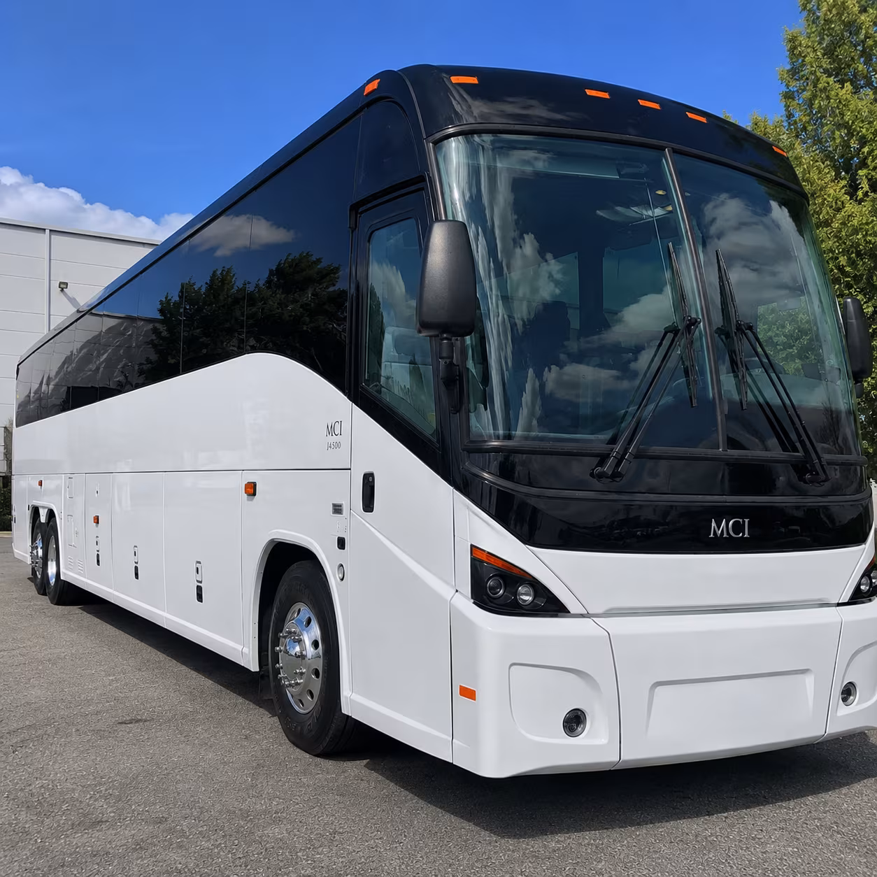 bus rental options for redwood city trips